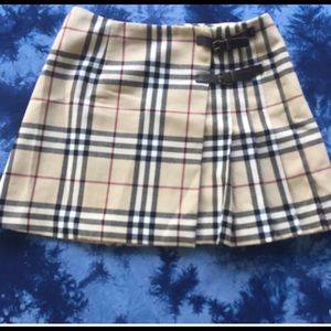 Burberry tartan mini skirt